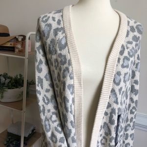 GAP Sweaters - GAP ivory frost leopard knit cardigan NWT GAP Sweaters - GAP ivory frost leopard knit cardigan NWT
